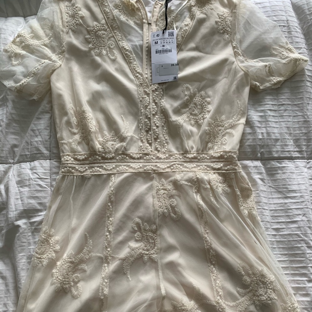 cute cream/white romper